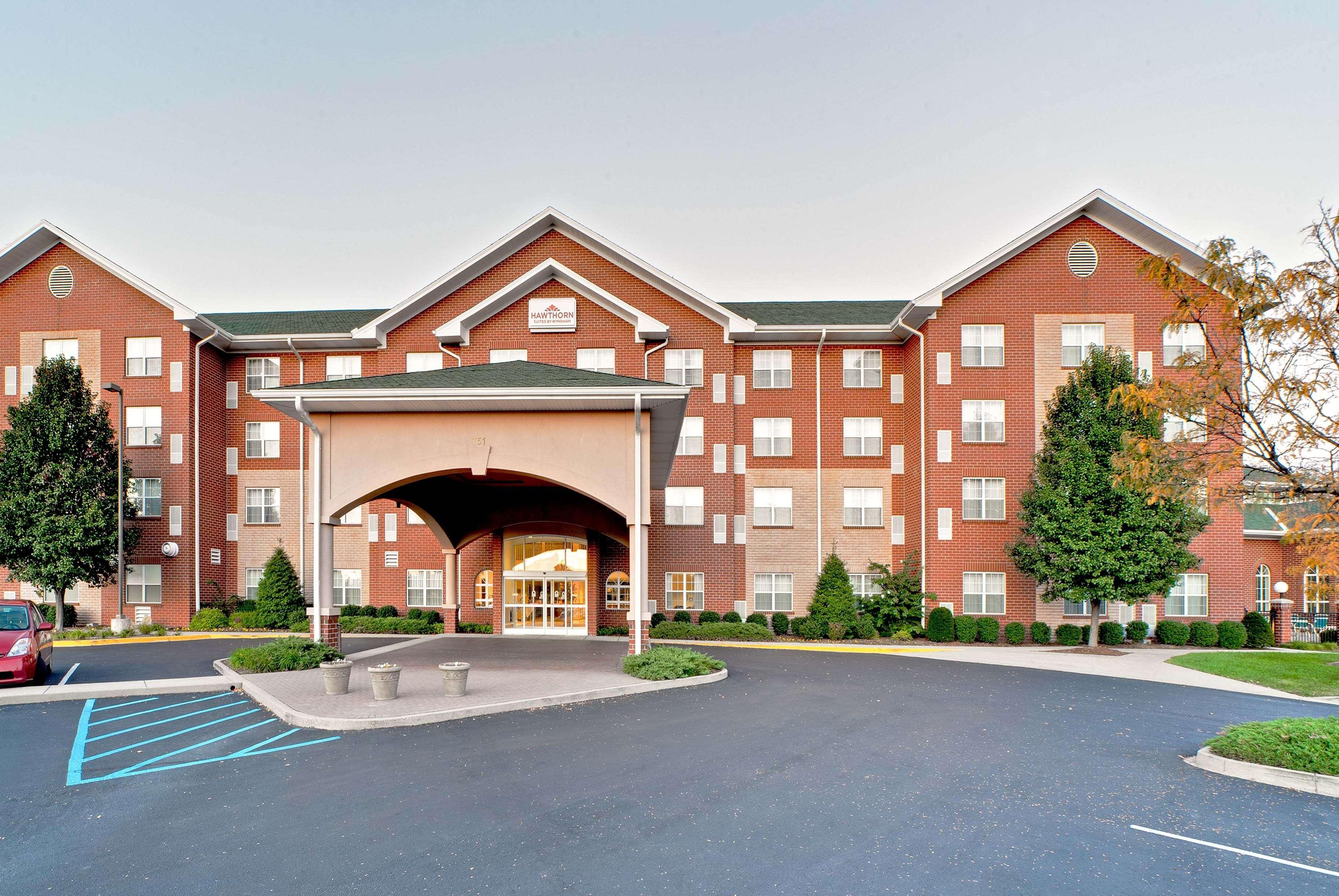 Hawthorn Suites By Wyndham Louisville East Exterior foto